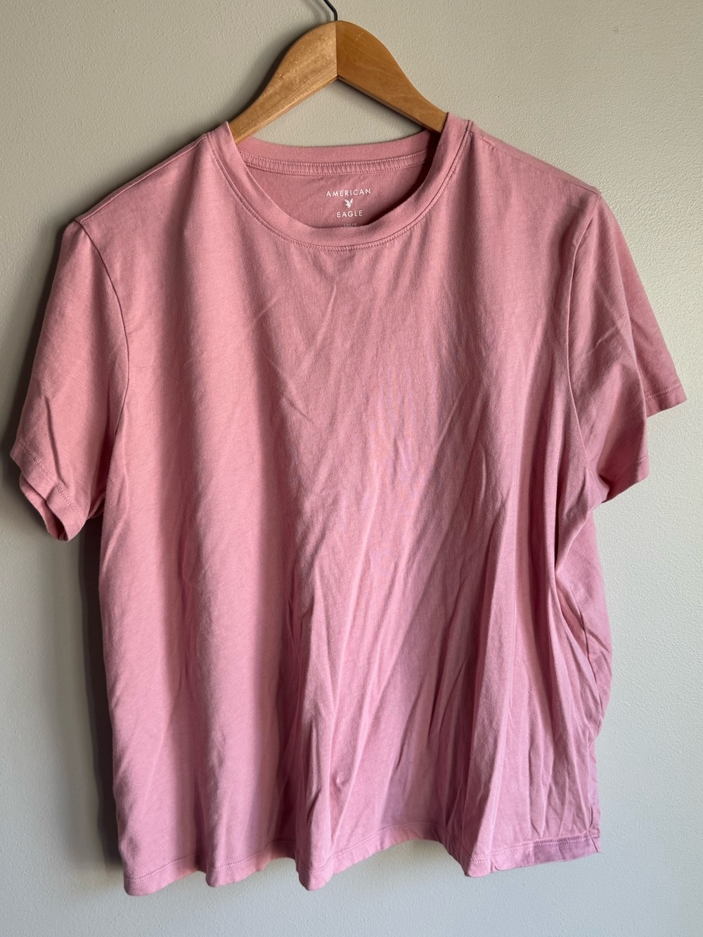 American Eagle Outfitters Pink Crew Neck Tee Shirt Size Large